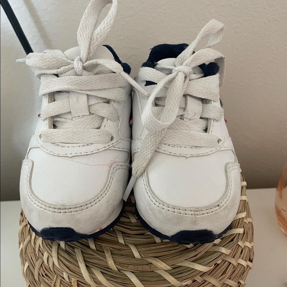 Toddler shoes